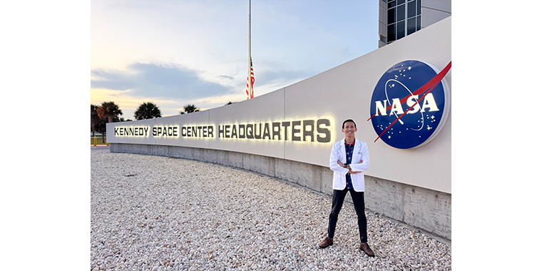 Jason-Flor Sisante Visits Kennedy Space Center